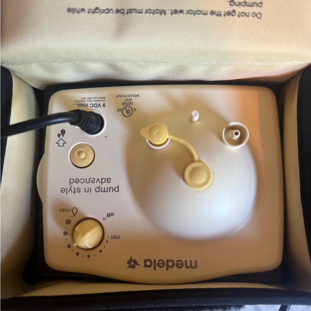 Medela In Style Advanced Breast Pump - Picture 5 of 5